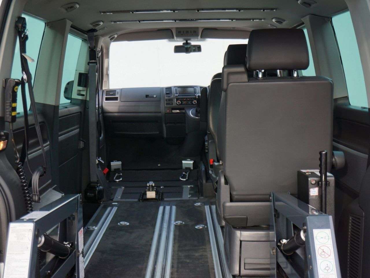 2013 VOLKSWAGEN CARAVELLE 2013 VOLKSWAGEN CARAVELLE