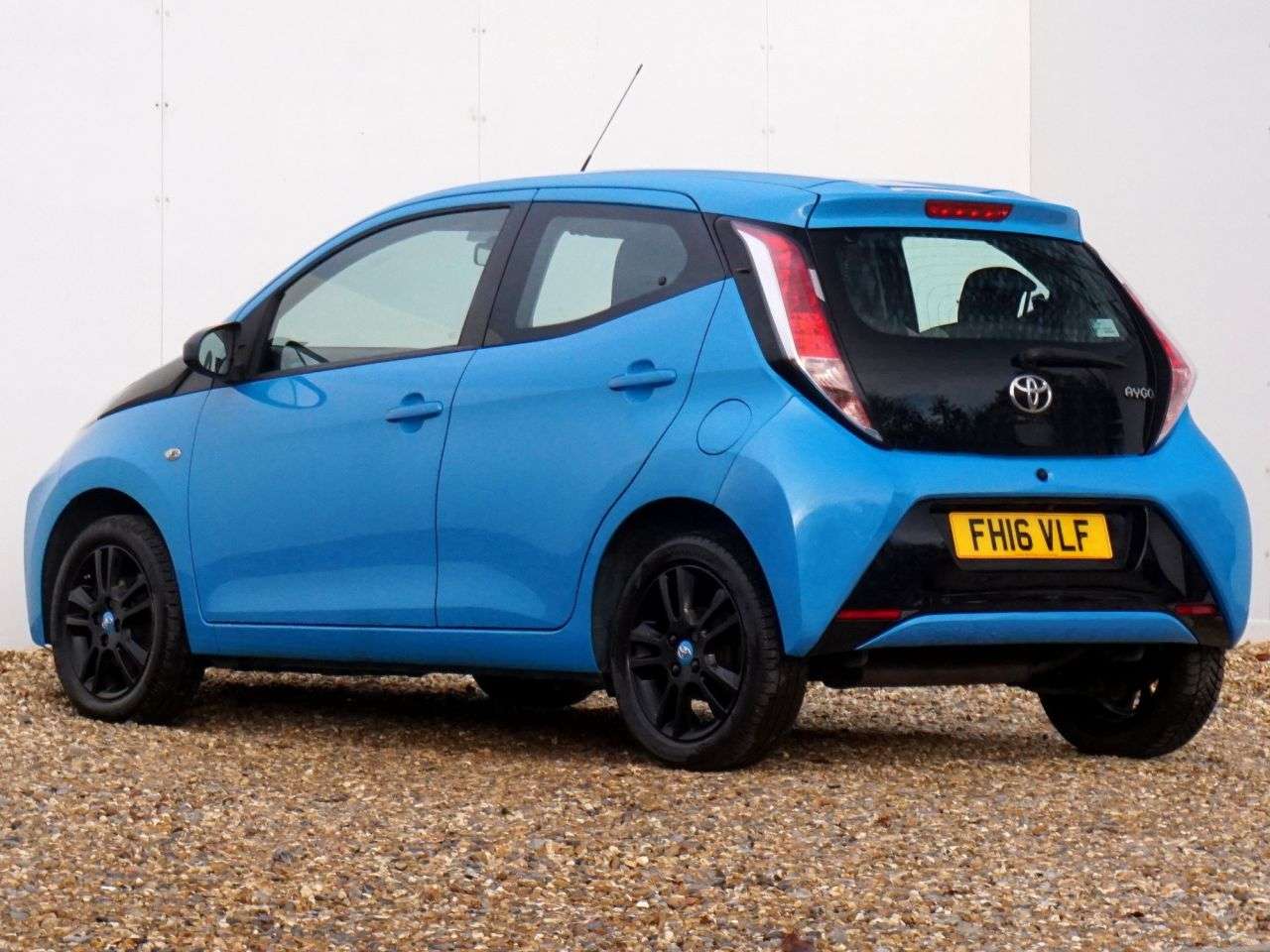 2016 TOYOTA AYGO 2016 TOYOTA AYGO