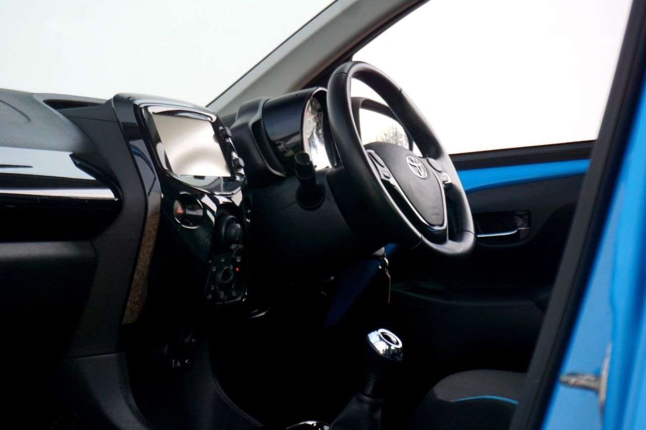 2016 TOYOTA AYGO 2016 TOYOTA AYGO