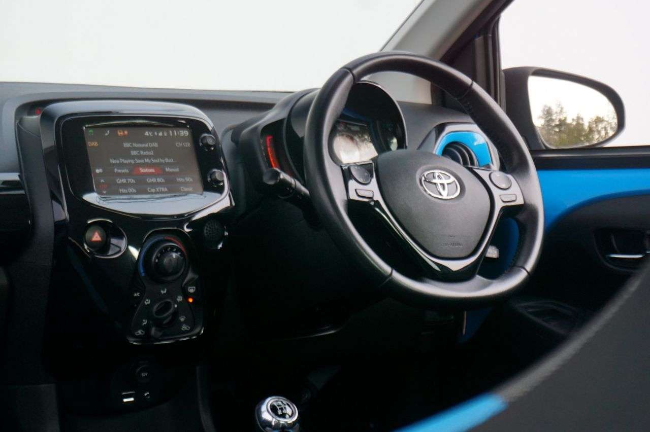 2016 TOYOTA AYGO 2016 TOYOTA AYGO