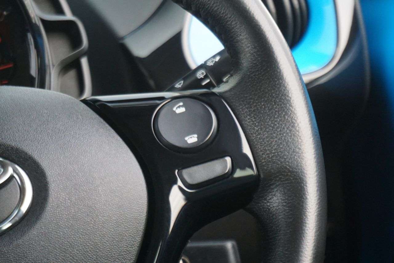 2016 TOYOTA AYGO 2016 TOYOTA AYGO