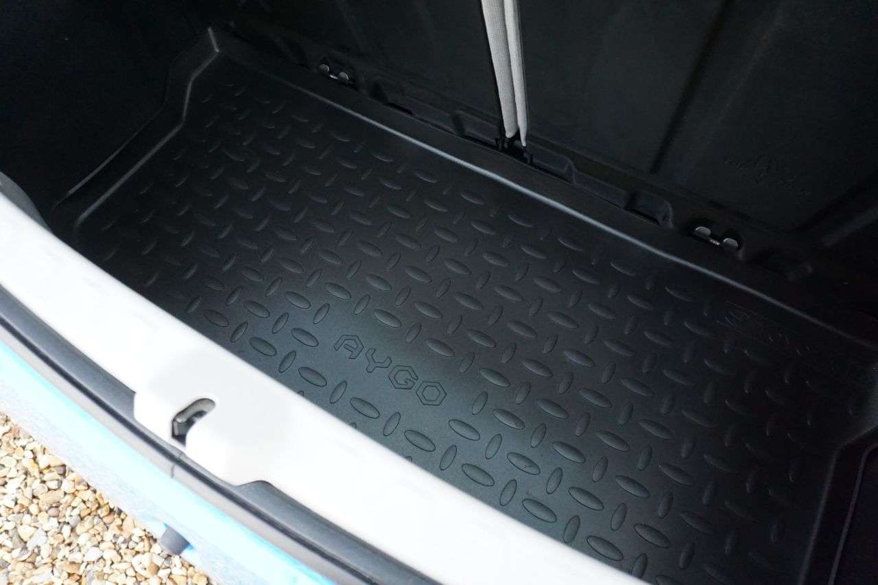 2016 TOYOTA AYGO 2016 TOYOTA AYGO