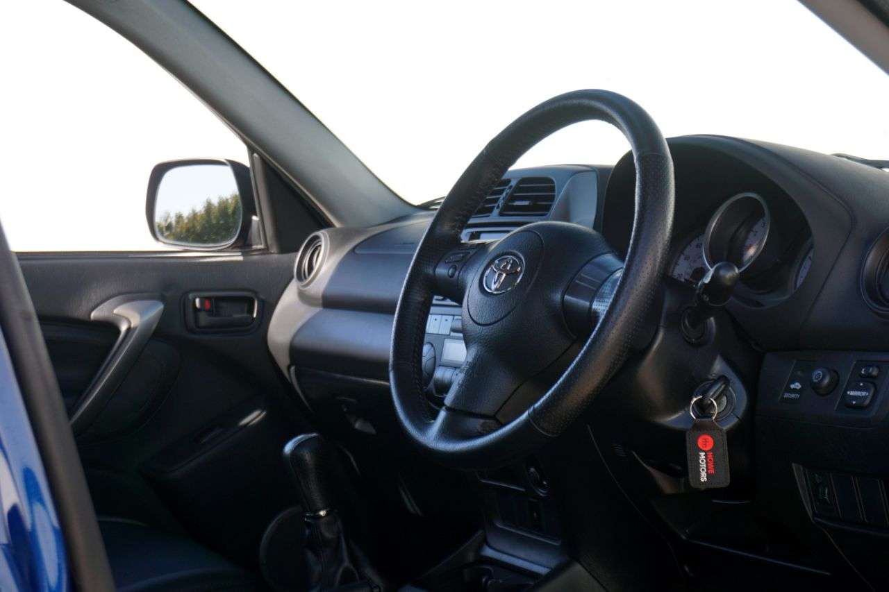 2004 TOYOTA RAV4 2004 TOYOTA RAV4