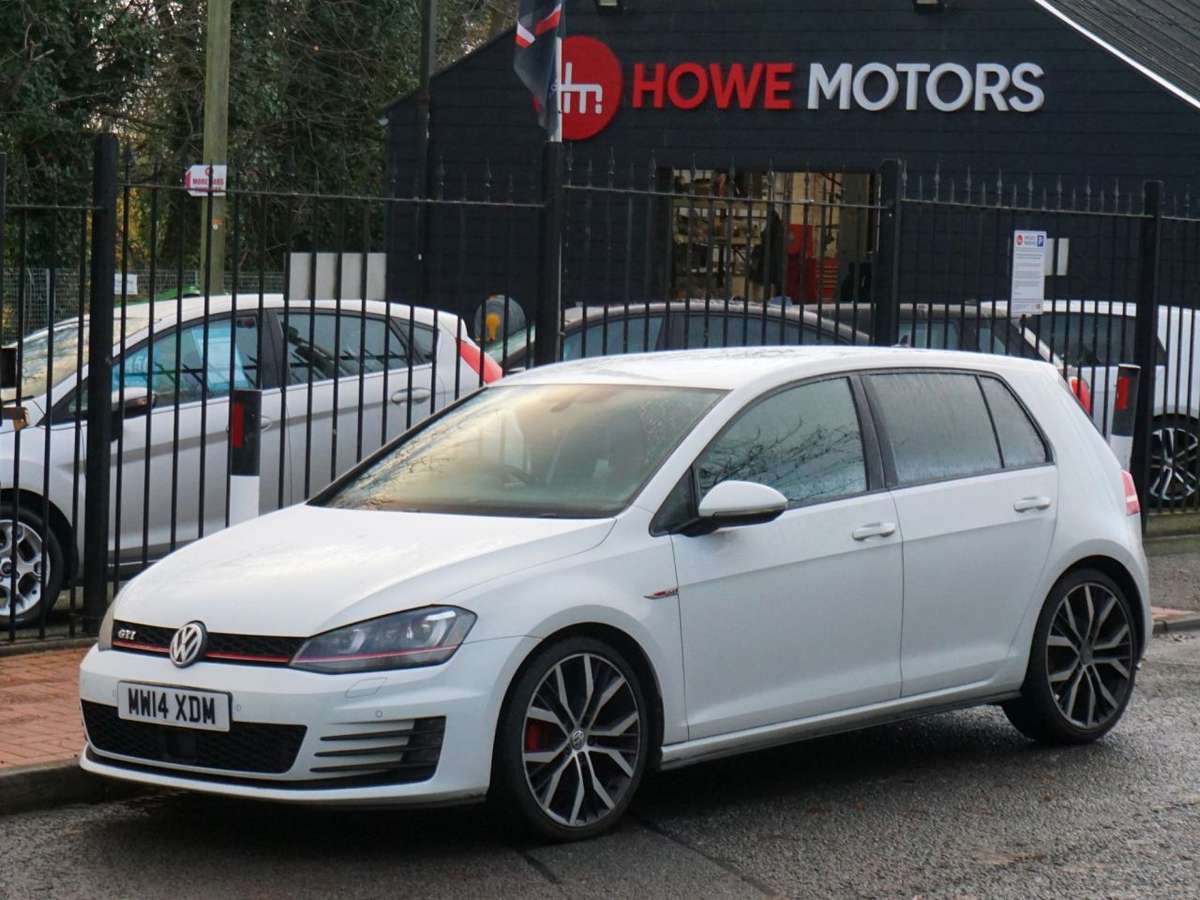 Check out this Volkswagen Golf 2014 Petrol Manual