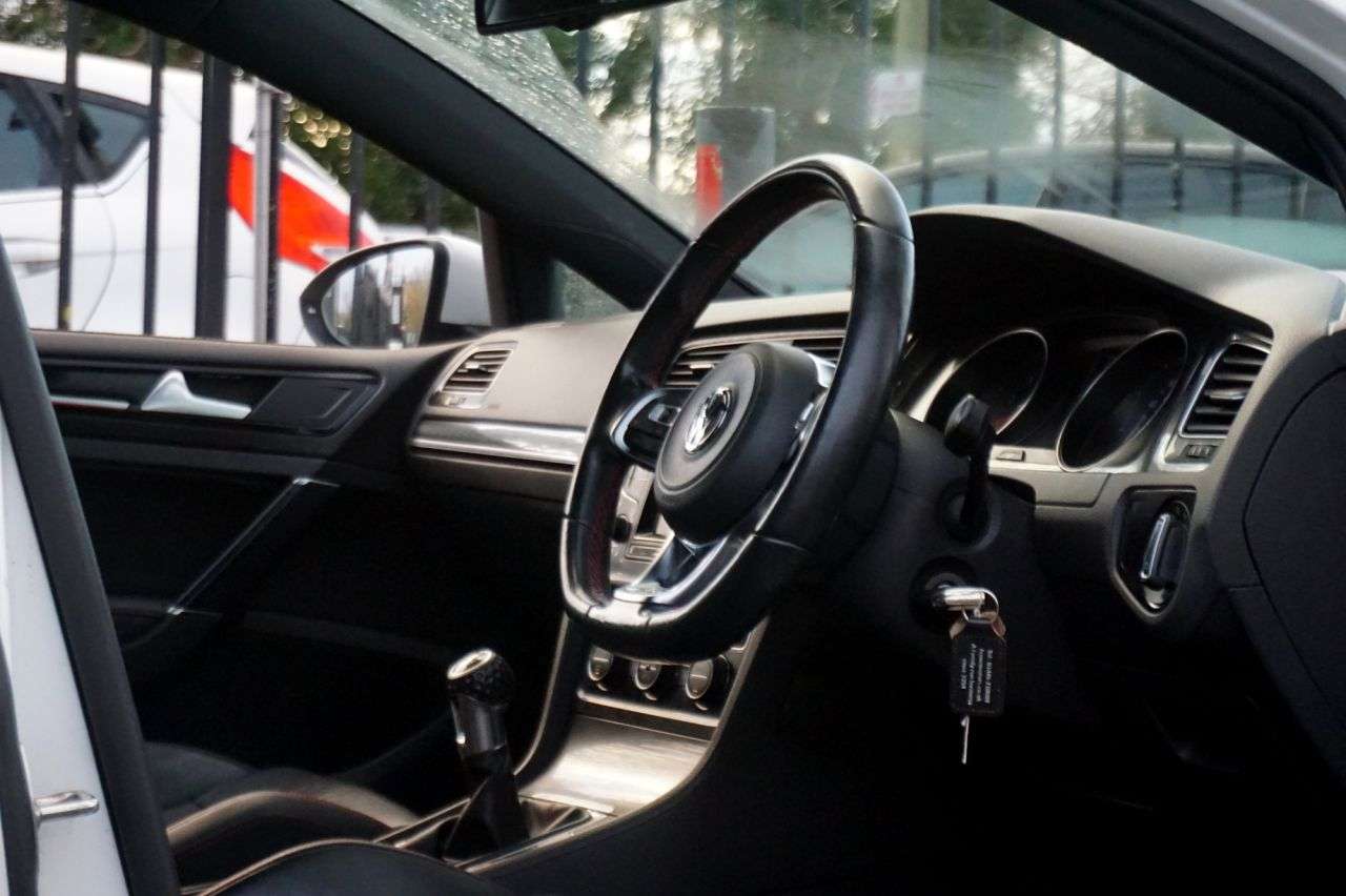 2014 VOLKSWAGEN GOLF 2014 VOLKSWAGEN GOLF