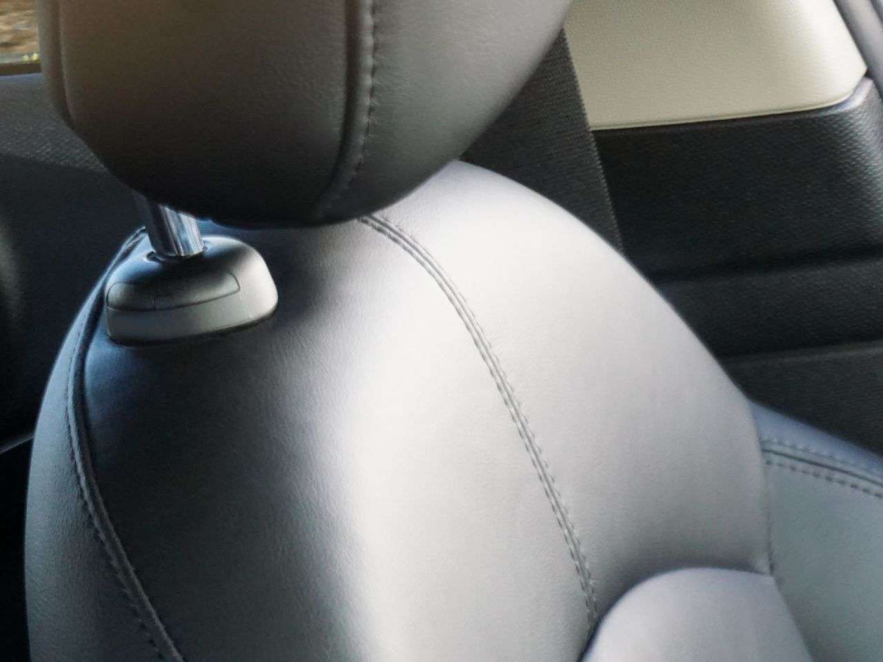 A 2014 MINI COUNTRYMAN 1.6 Cooper S SUV Petrol Auto ALL4 5dr - Just 32,532 Miles from New / Full M A 2014 MINI COUNTRYMAN 1.6 Cooper S SUV Petrol Auto ALL4 5dr - Just 32,532 Miles from New / Full M