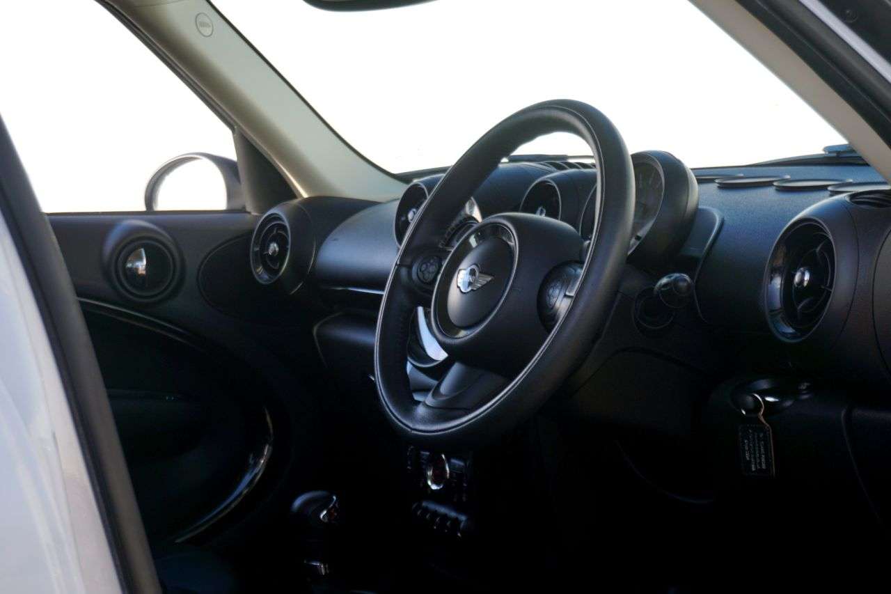 2014 MINI COUNTRYMAN 2014 MINI COUNTRYMAN