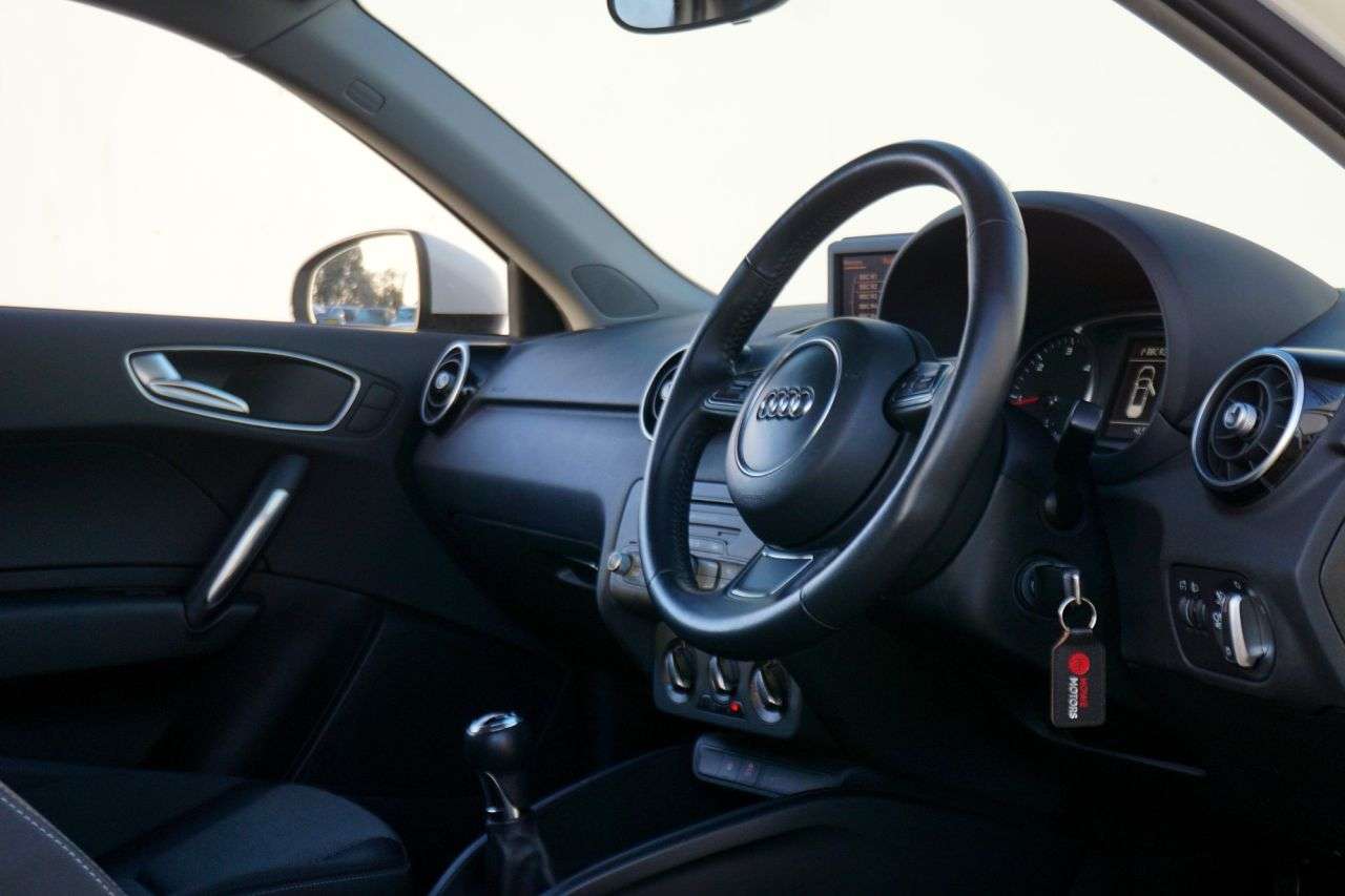 2012 AUDI A1 2012 AUDI A1