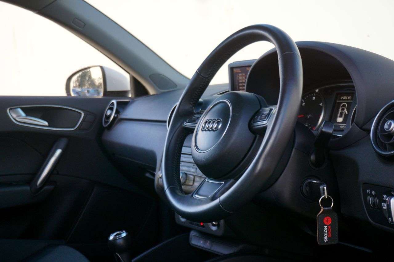 2012 AUDI A1 2012 AUDI A1