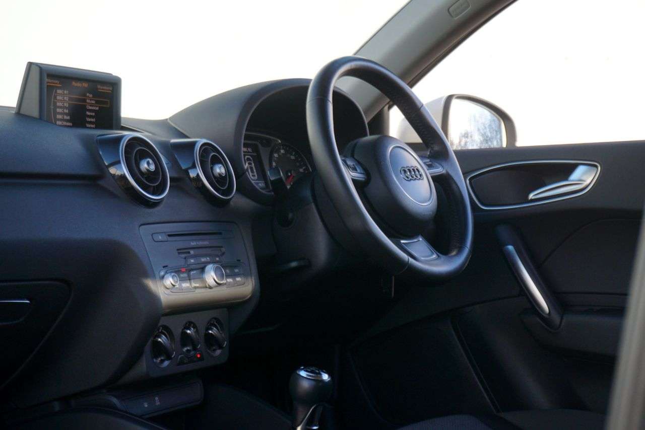 2012 AUDI A1 2012 AUDI A1