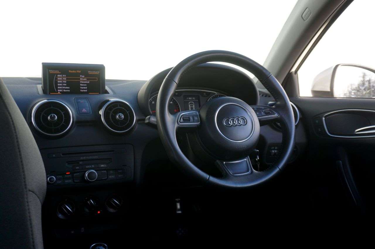 2012 AUDI A1 2012 AUDI A1