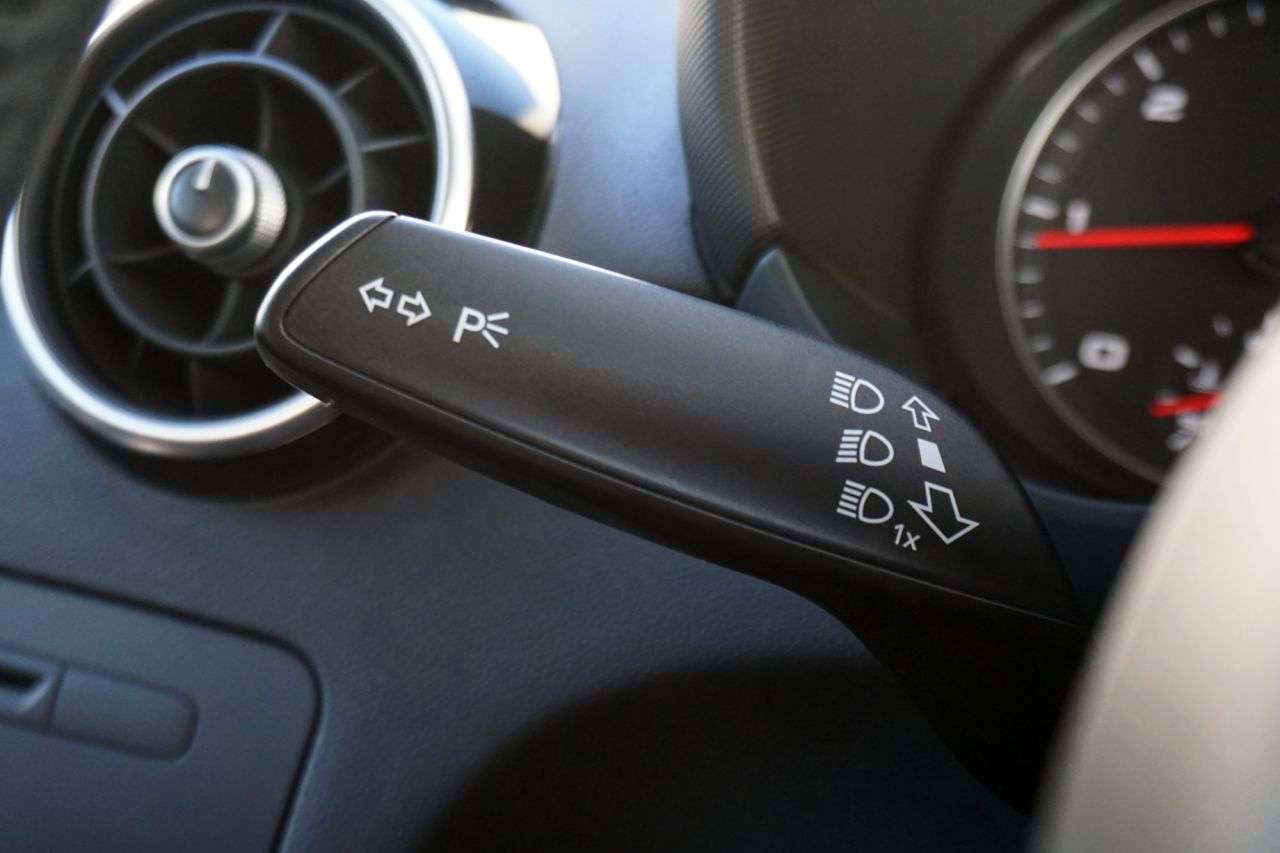 2012 AUDI A1 2012 AUDI A1