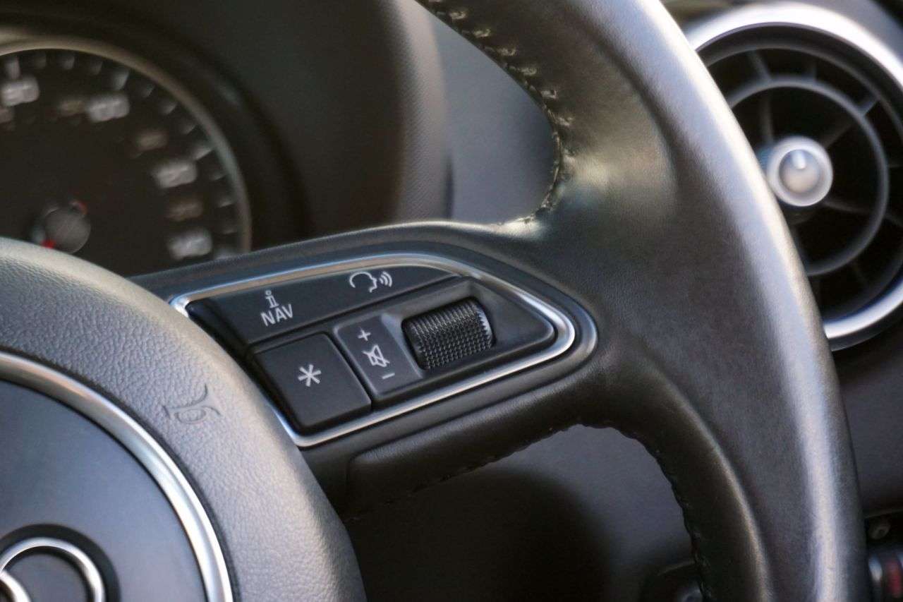 2012 AUDI A1 2012 AUDI A1