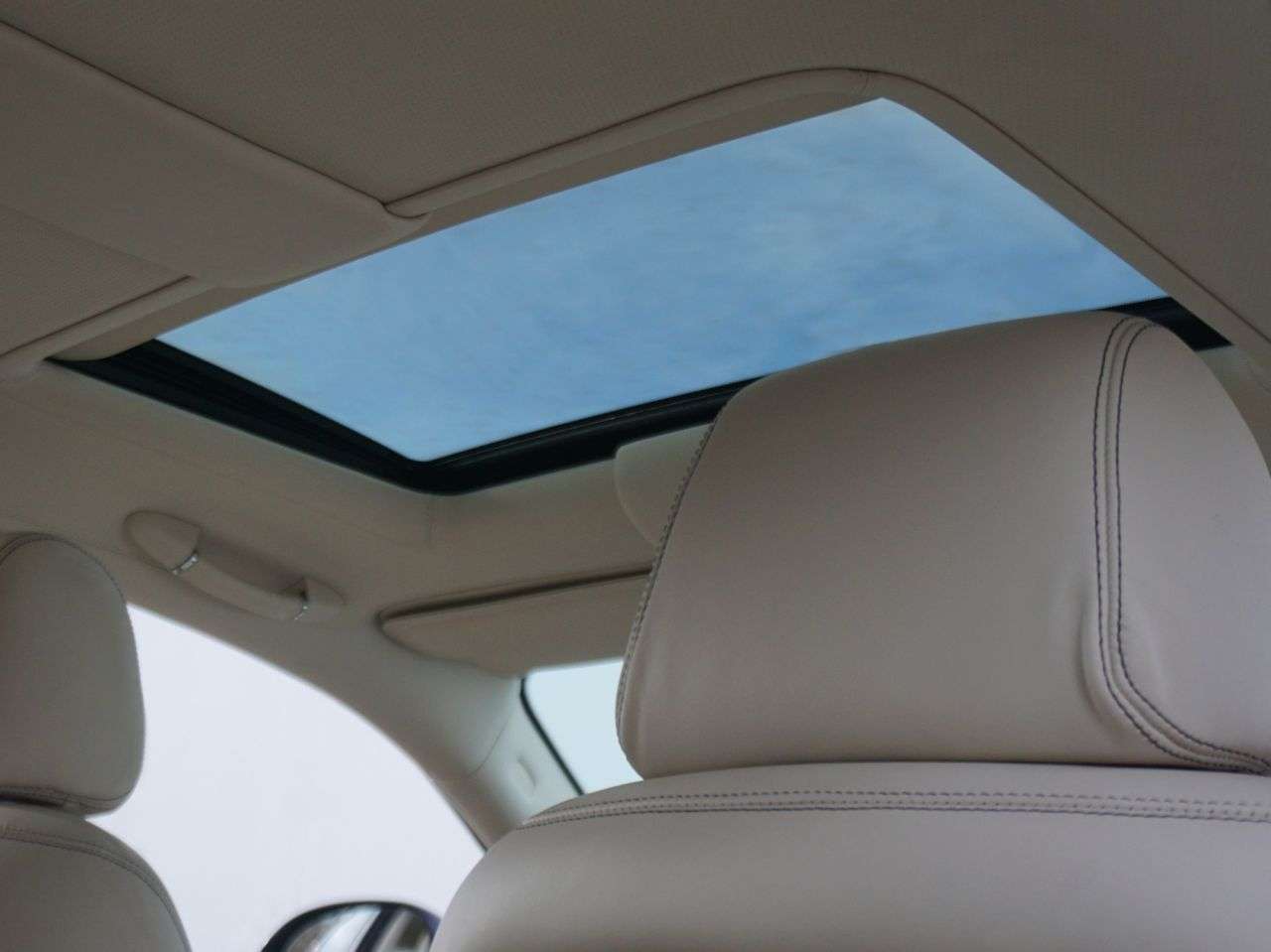 A 2012 BENTLEY CONTINENTAL 6.0 W12 Flying Spur Saloon Petrol Auto 4WD 4dr - Just 54,433 Miles from New A 2012 BENTLEY CONTINENTAL 6.0 W12 Flying Spur Saloon Petrol Auto 4WD 4dr - Just 54,433 Miles from New