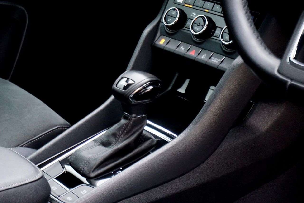 2018 SKODA KAROQ 2018 SKODA KAROQ