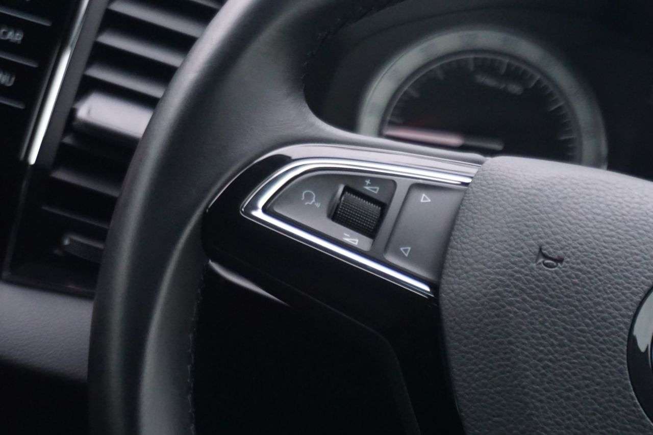 2018 SKODA KAROQ 2018 SKODA KAROQ