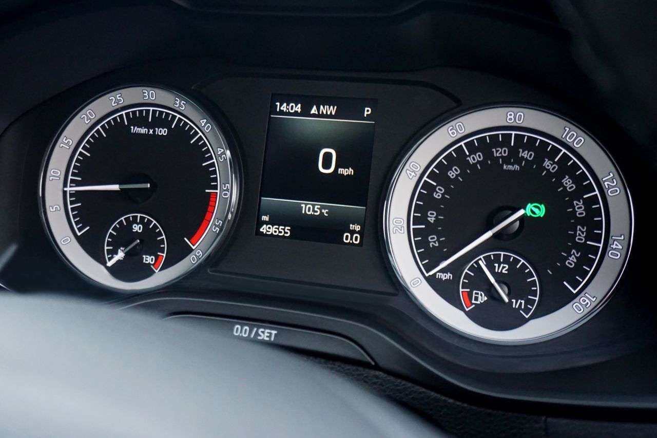 2018 SKODA KAROQ 2018 SKODA KAROQ