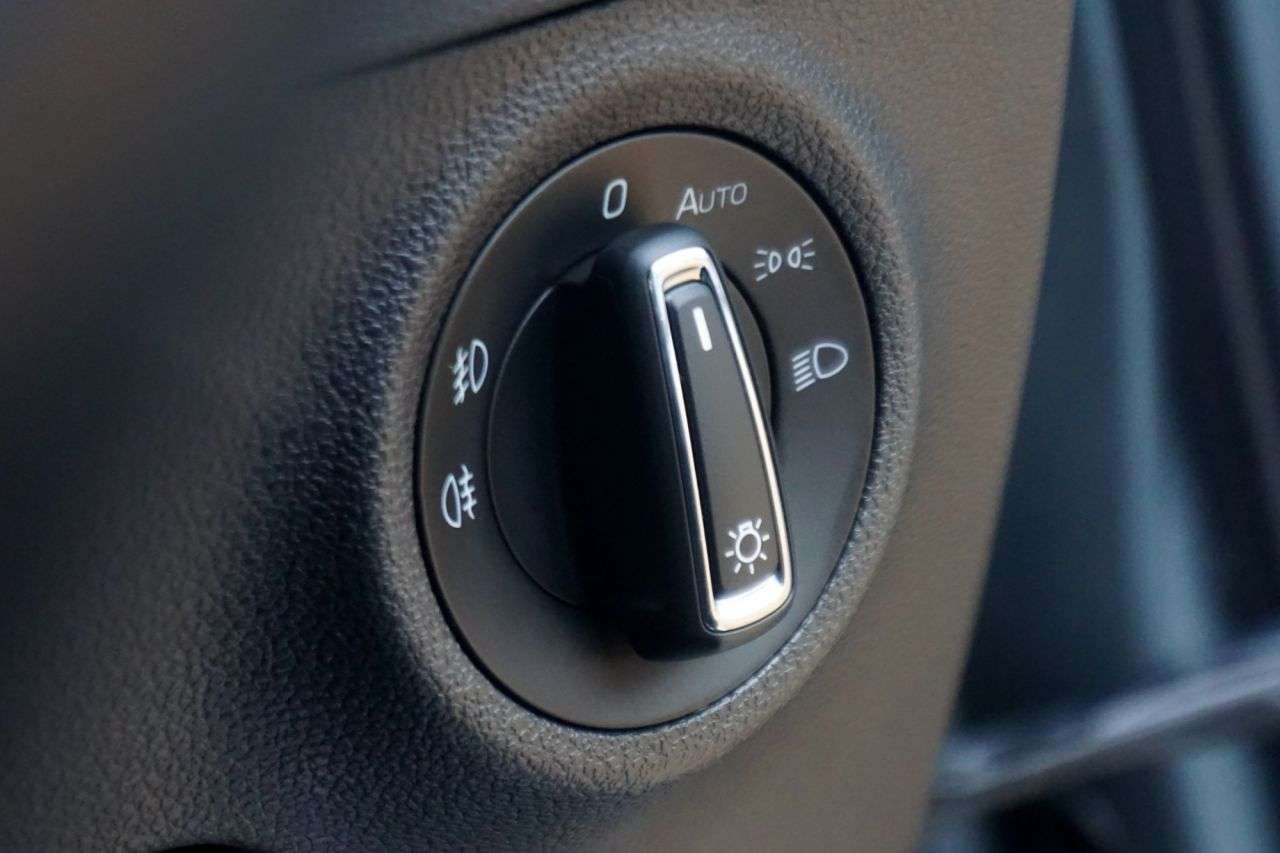 2018 SKODA KAROQ 2018 SKODA KAROQ