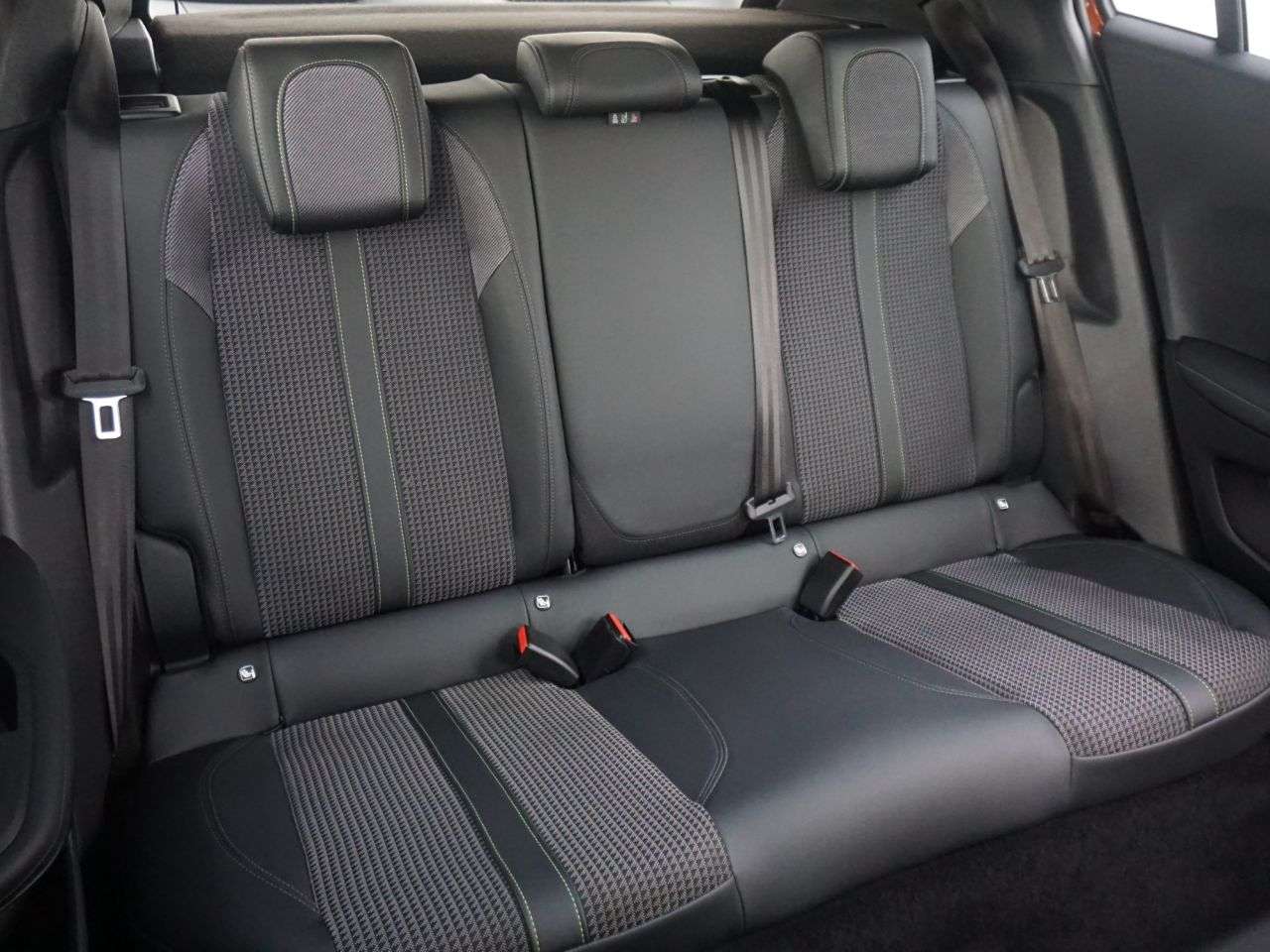 2021 PEUGEOT 2008 2021 PEUGEOT 2008