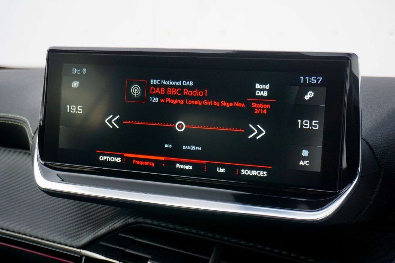 2021 PEUGEOT 2008 2021 PEUGEOT 2008