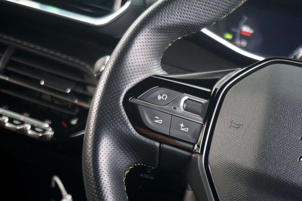 2021 PEUGEOT 2008 2021 PEUGEOT 2008