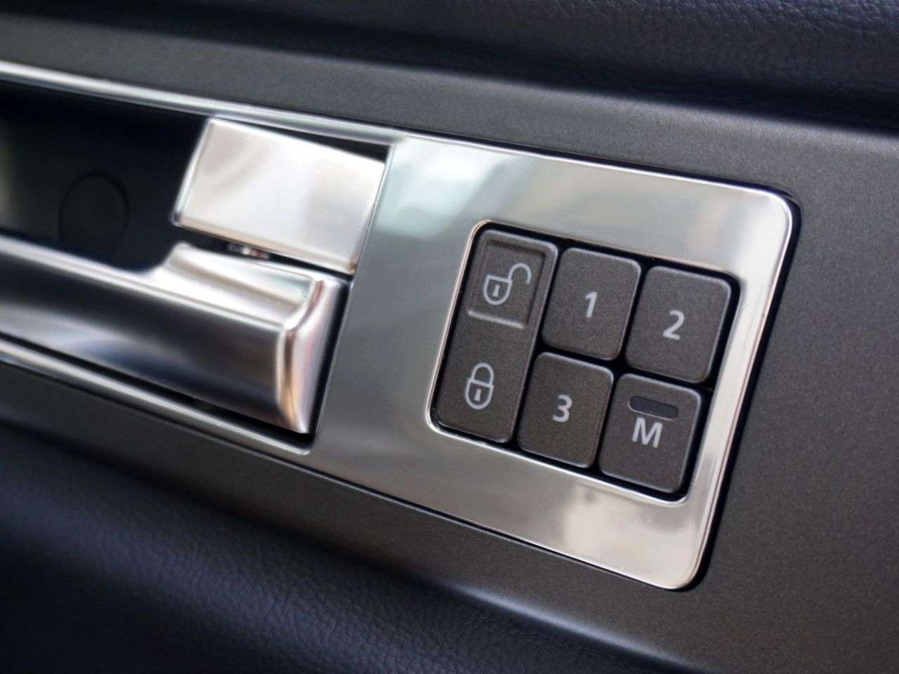 2011 LAND ROVER DISCOVERY 4 2011 LAND ROVER DISCOVERY 4