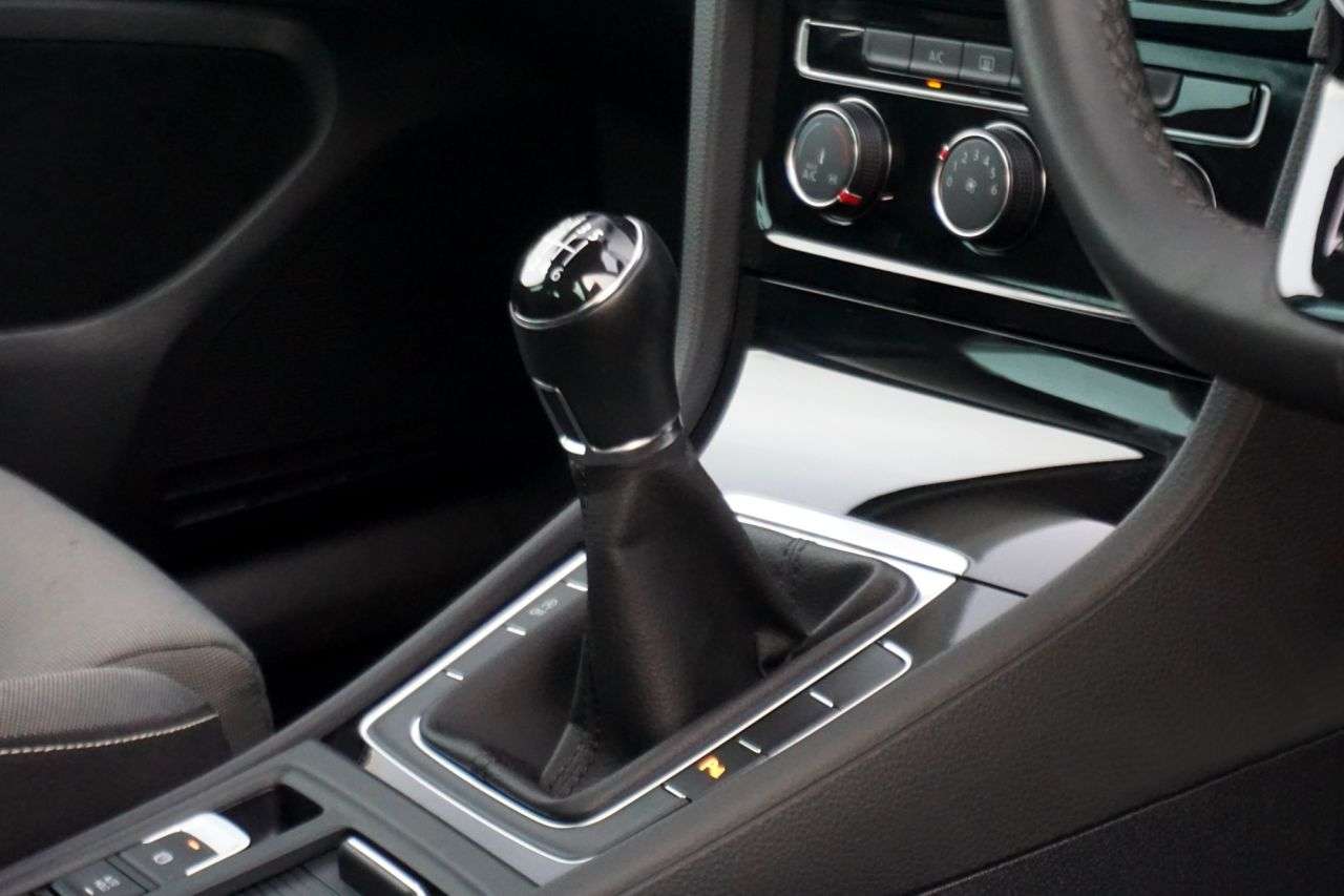 2015 VOLKSWAGEN GOLF 2015 VOLKSWAGEN GOLF