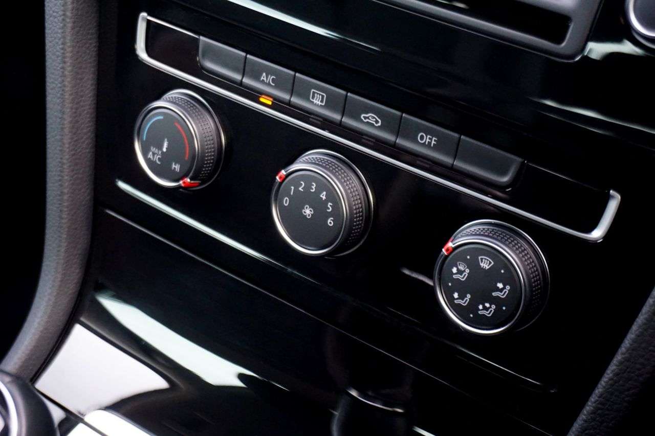 2015 VOLKSWAGEN GOLF 2015 VOLKSWAGEN GOLF