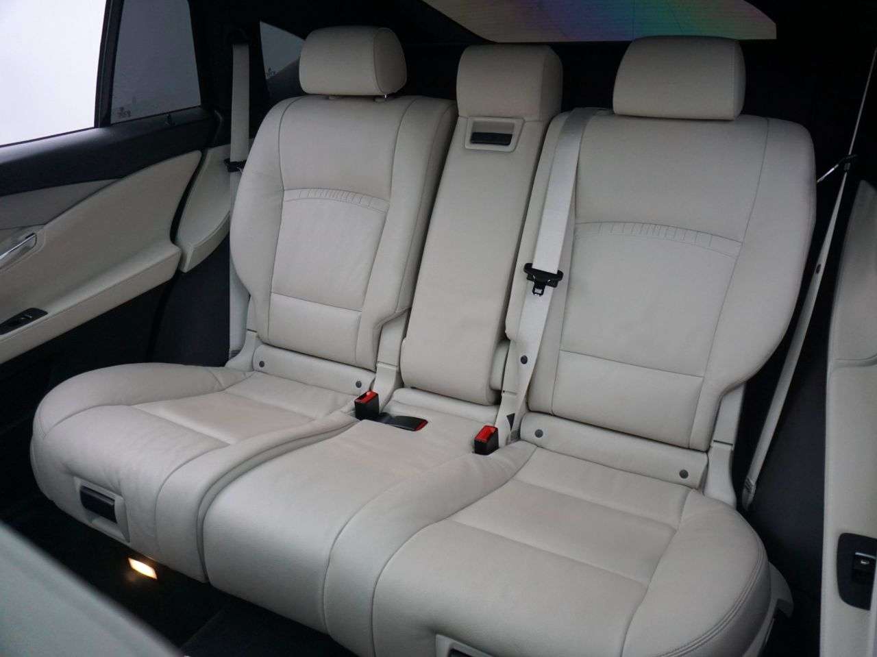 2016 BMW 5 SERIES GRAN TURISMO 2016 BMW 5 SERIES GRAN TURISMO