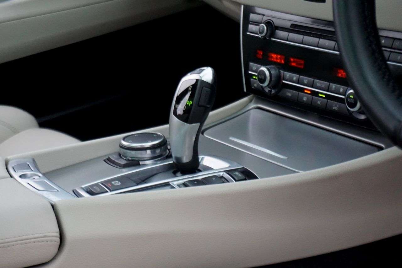 2016 BMW 5 SERIES GRAN TURISMO 2016 BMW 5 SERIES GRAN TURISMO