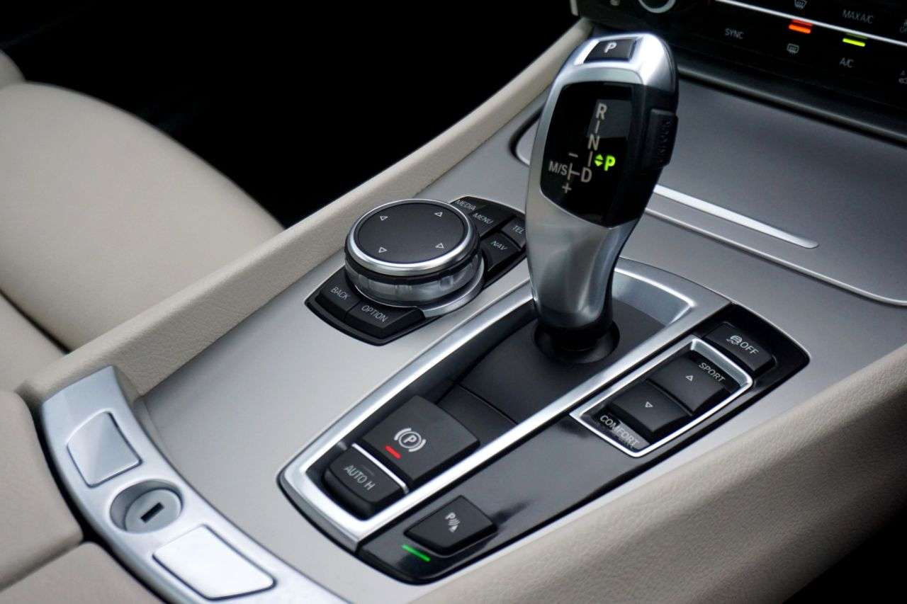 2016 BMW 5 SERIES GRAN TURISMO 2016 BMW 5 SERIES GRAN TURISMO