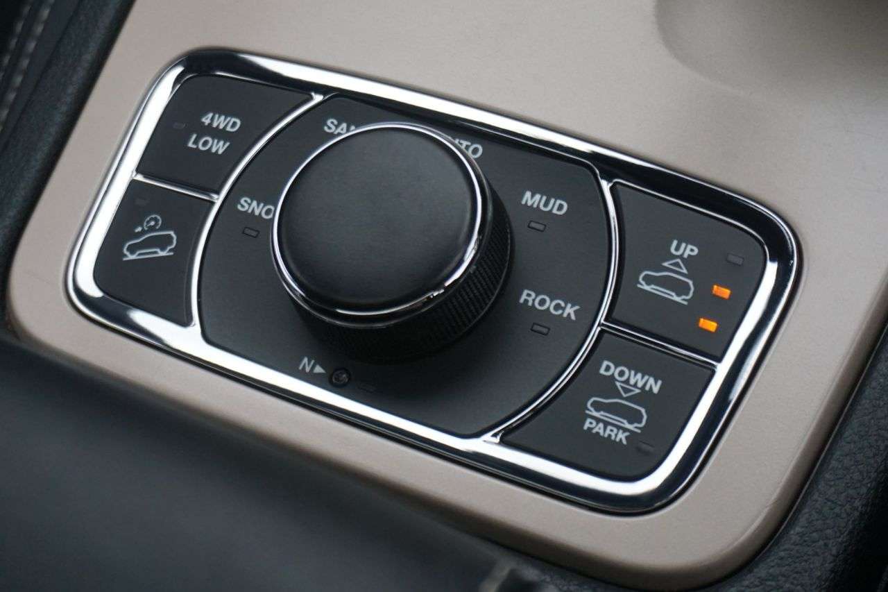 2016 JEEP GRAND CHEROKEE 2016 JEEP GRAND CHEROKEE