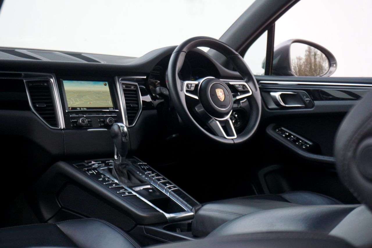 2014 PORSCHE MACAN 2014 PORSCHE MACAN