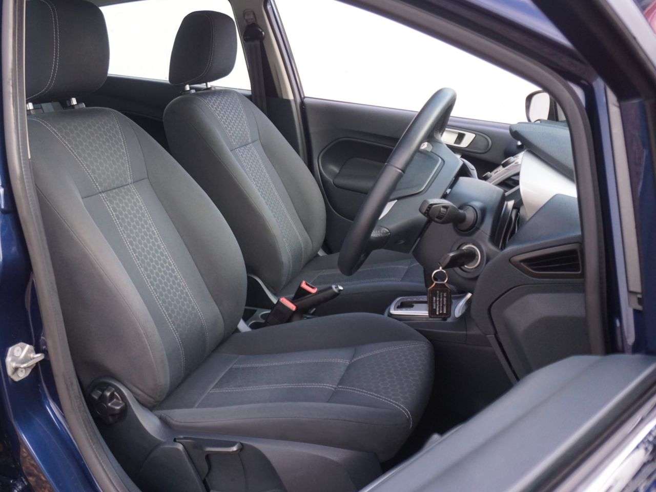 2011 FORD FIESTA 2011 FORD FIESTA