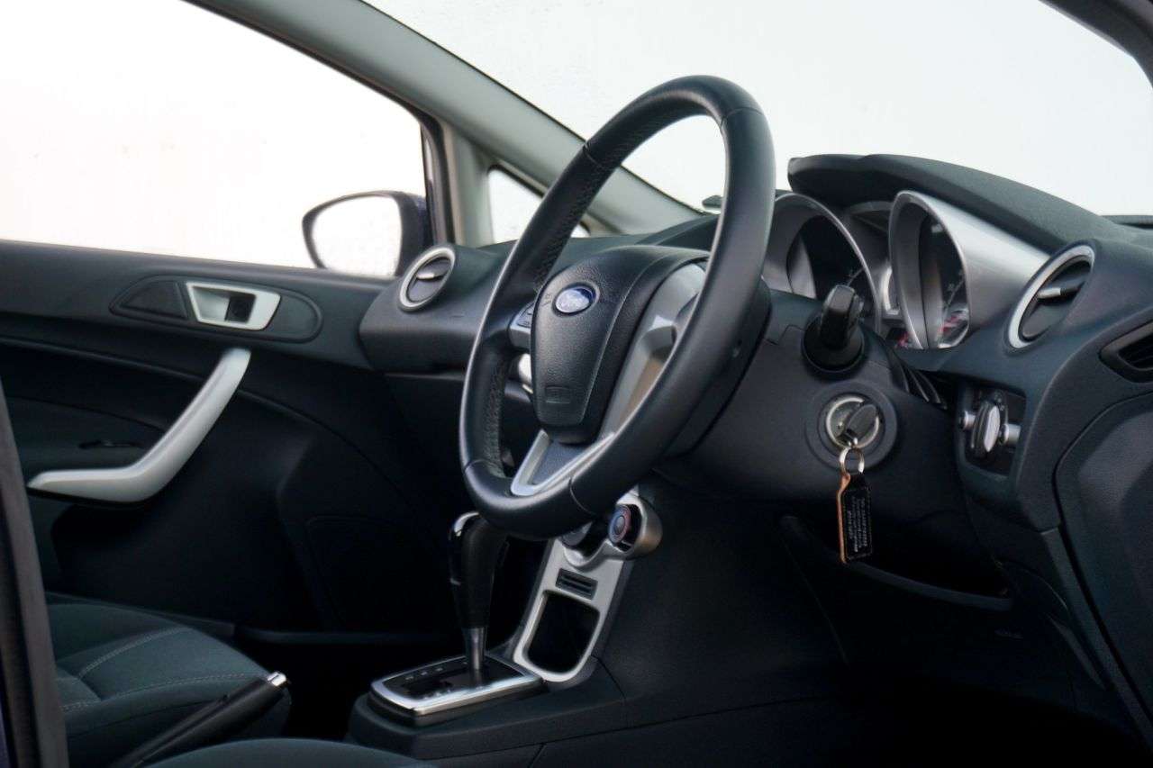 2011 FORD FIESTA 2011 FORD FIESTA