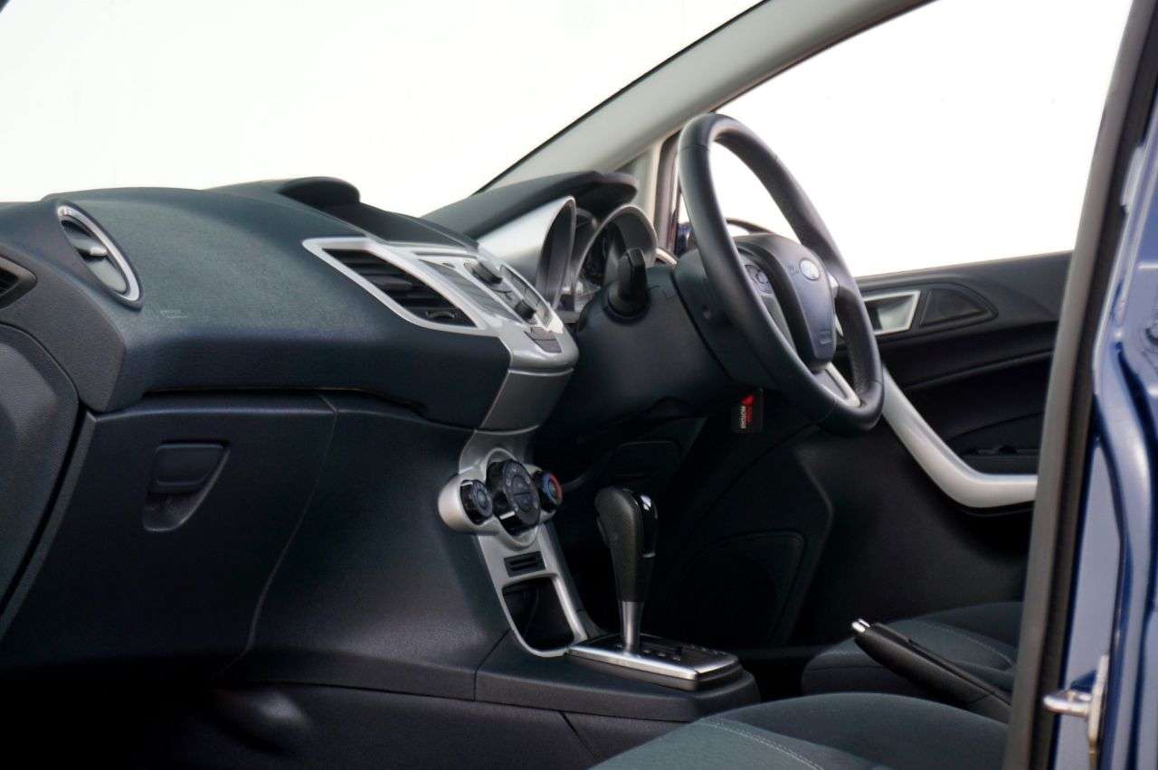 2011 FORD FIESTA 2011 FORD FIESTA