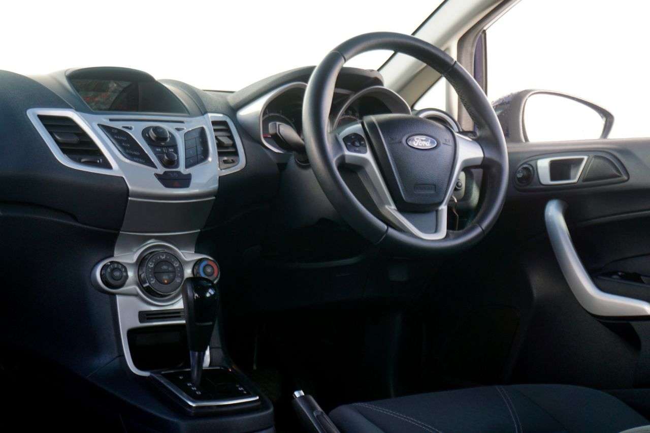 2011 FORD FIESTA 2011 FORD FIESTA