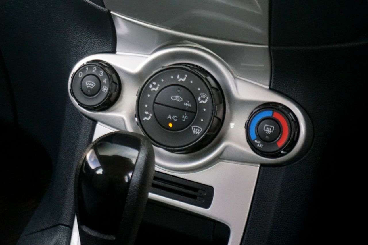 2011 FORD FIESTA 2011 FORD FIESTA