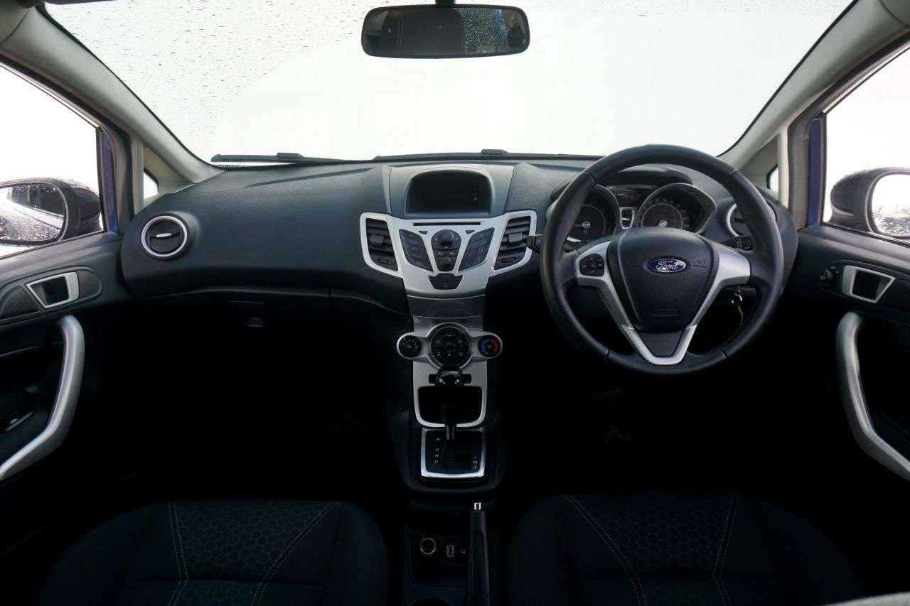 2011 FORD FIESTA 2011 FORD FIESTA