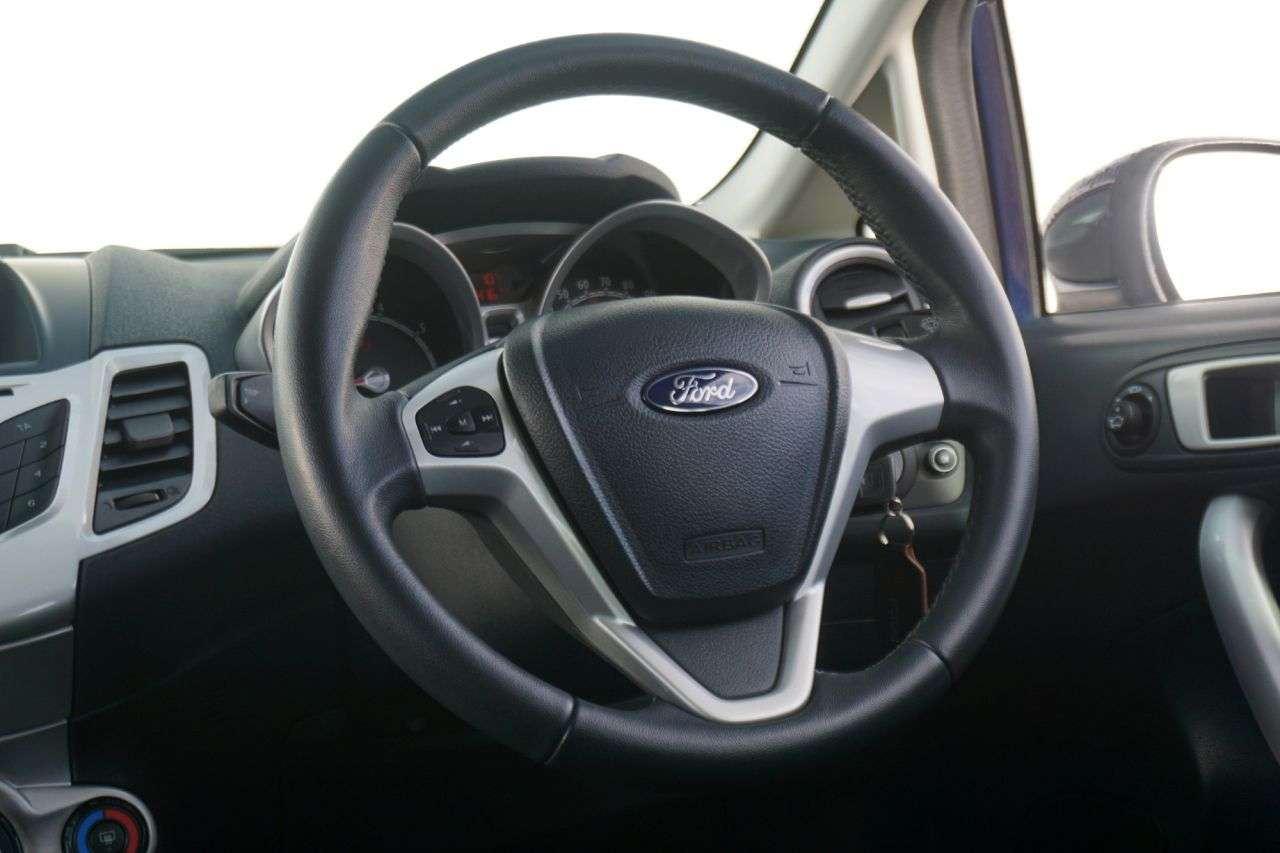 2011 FORD FIESTA 2011 FORD FIESTA