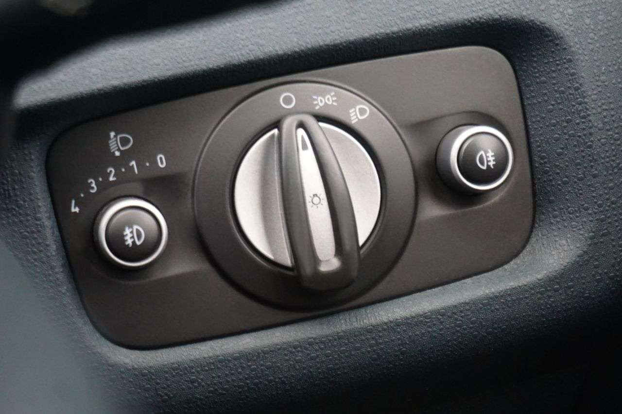 2011 FORD FIESTA 2011 FORD FIESTA