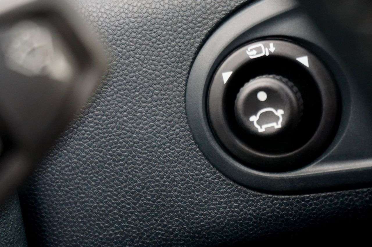 2011 FORD FIESTA 2011 FORD FIESTA