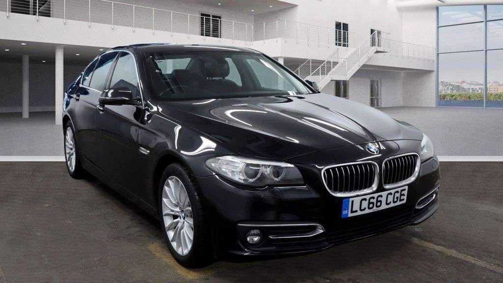 A 2016 BMW 5 SERIES 3.0 530d Luxury Saloon Diesel Auto Euro 6 (s/s) 4dr - Just 56,753 Miles / 1 A 2016 BMW 5 SERIES 3.0 530d Luxury Saloon Diesel Auto Euro 6 (s/s) 4dr - Just 56,753 Miles / 1