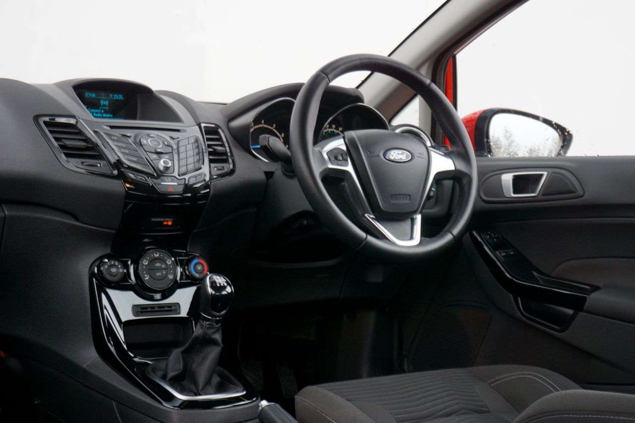 A 2015 FORD FIESTA 1.25 Zetec Hatchback 5dr Petrol Manual Euro 6 (82 ps) A 2015 FORD FIESTA 1.25 Zetec Hatchback 5dr Petrol Manual Euro 6 (82 ps)