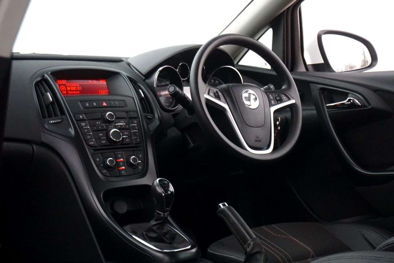 2012 VAUXHALL ASTRA 2012 VAUXHALL ASTRA