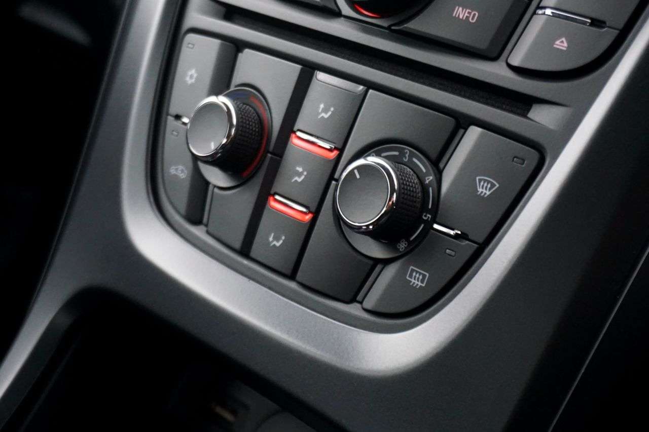 2012 VAUXHALL ASTRA 2012 VAUXHALL ASTRA