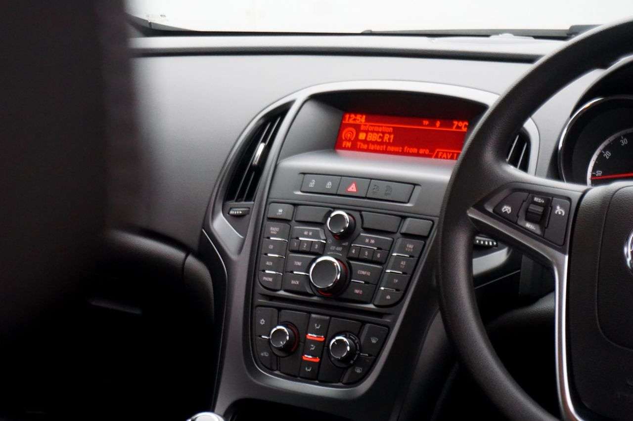 2012 VAUXHALL ASTRA 2012 VAUXHALL ASTRA