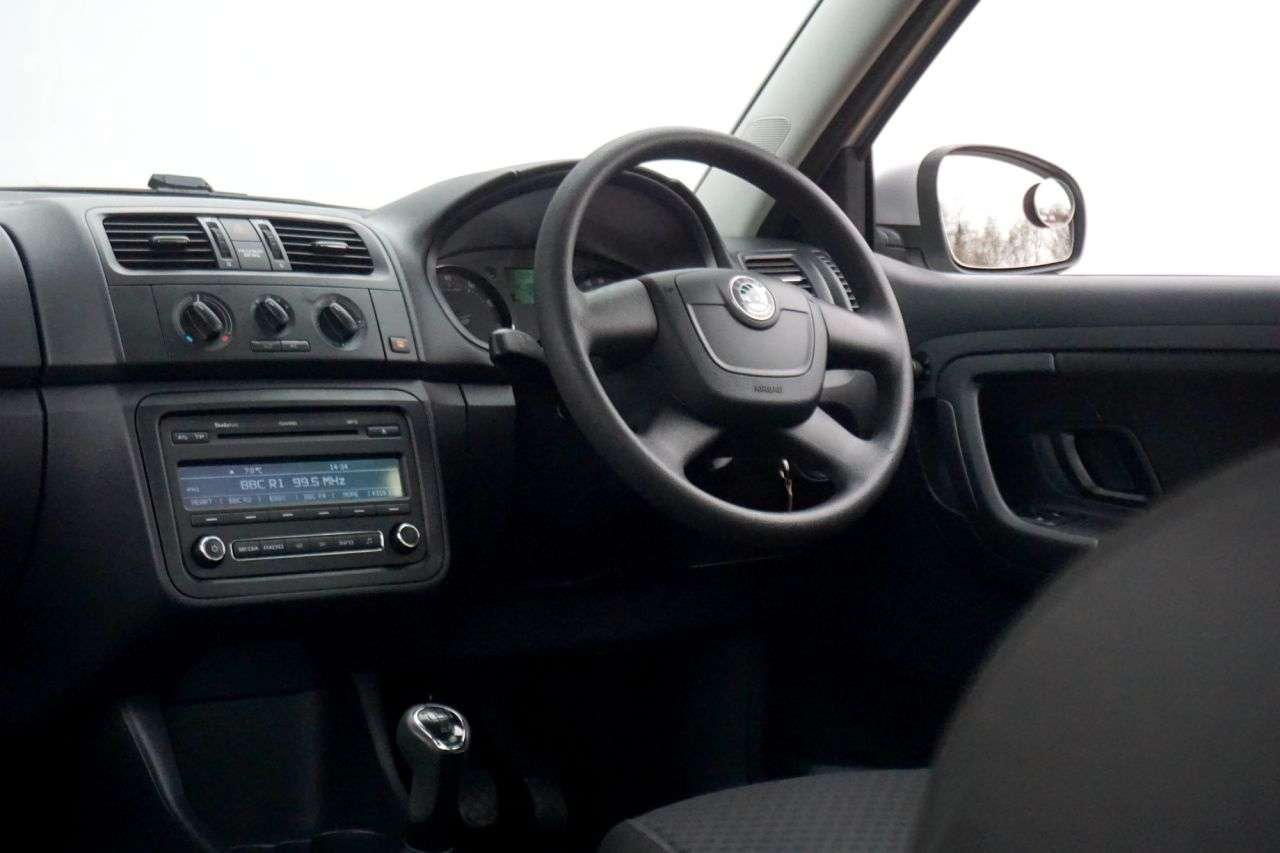 2013 SKODA FABIA 2013 SKODA FABIA