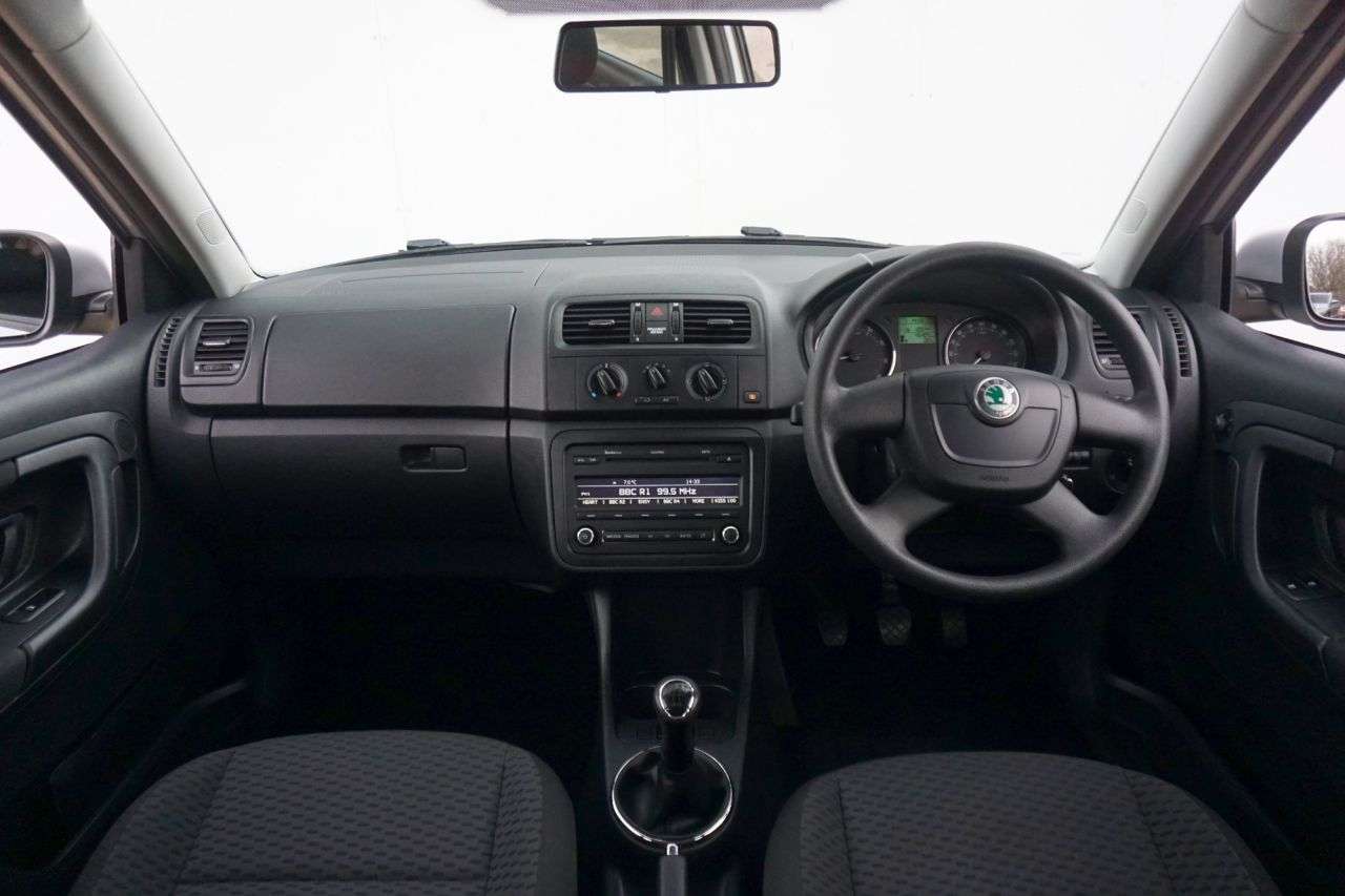 2013 SKODA FABIA 2013 SKODA FABIA