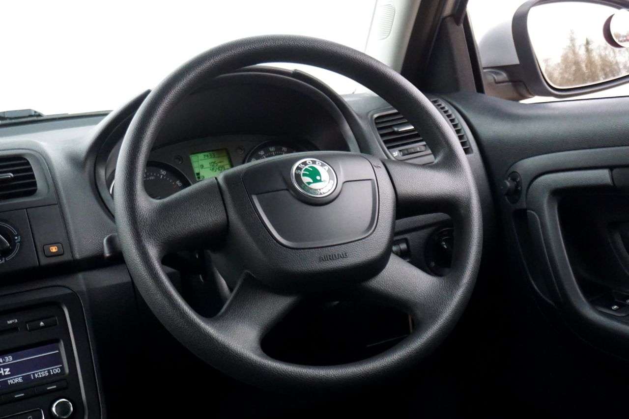 2013 SKODA FABIA 2013 SKODA FABIA